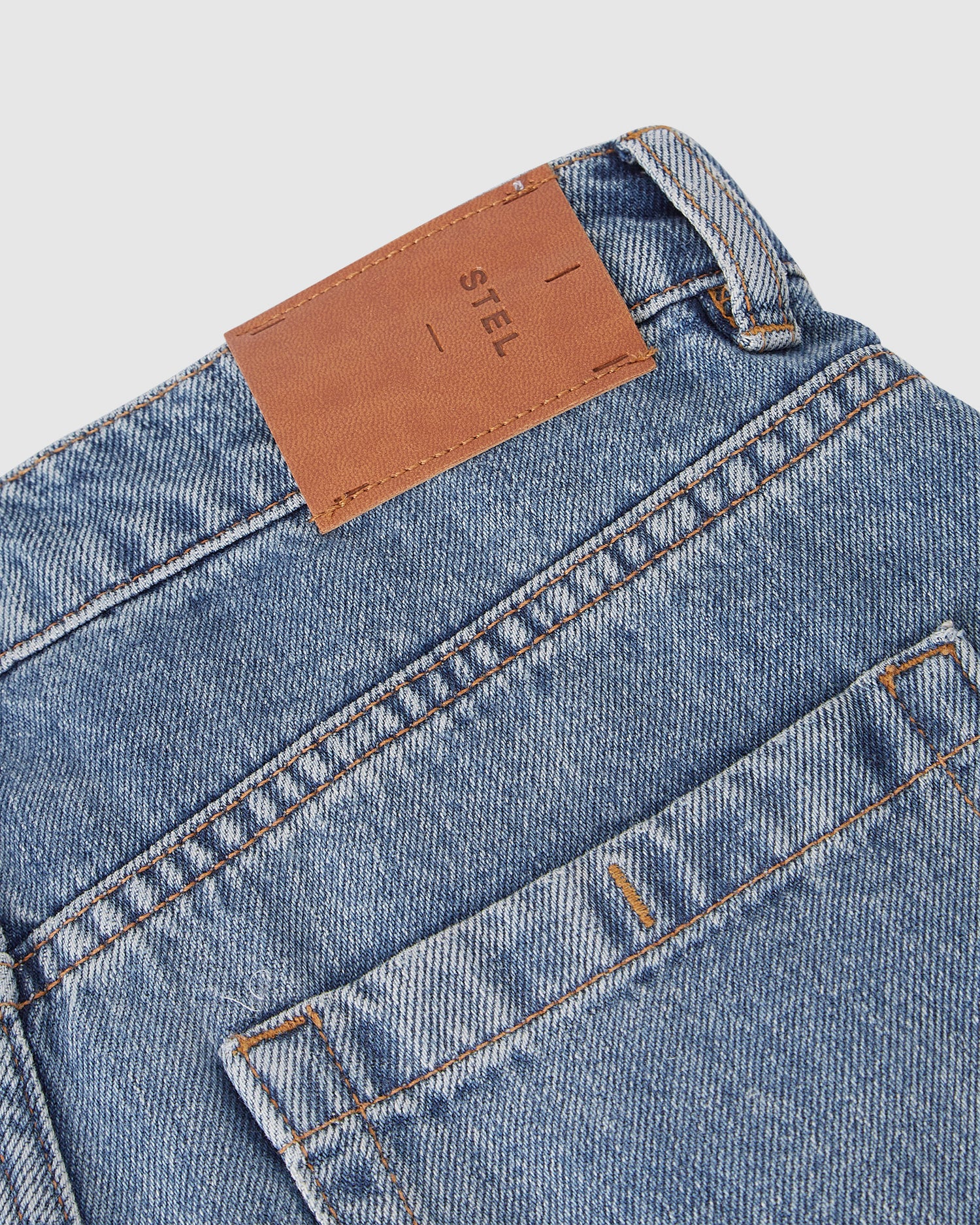 Wide Barrow Leg Denim Jeans