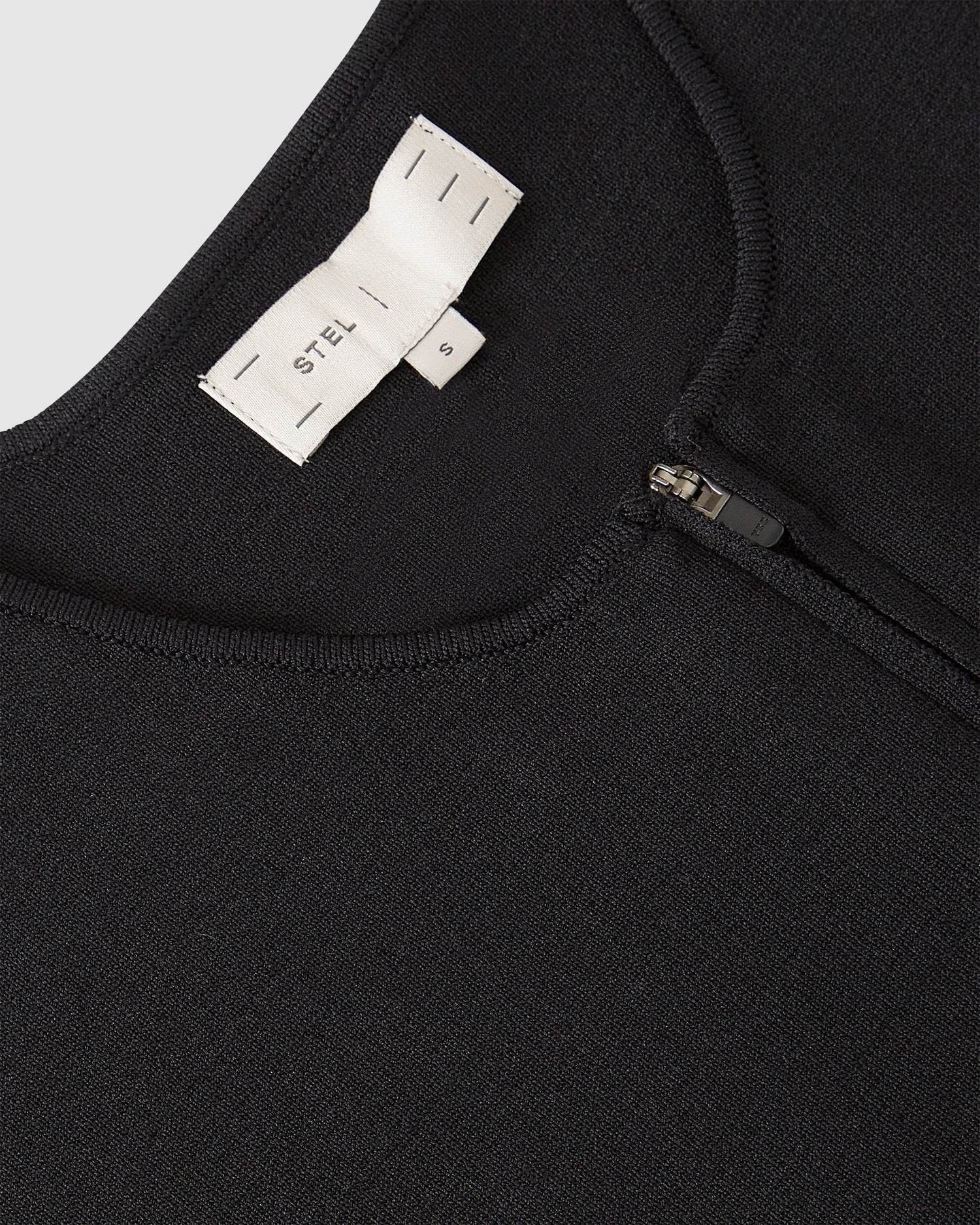 Zip Up Power Knit Vest