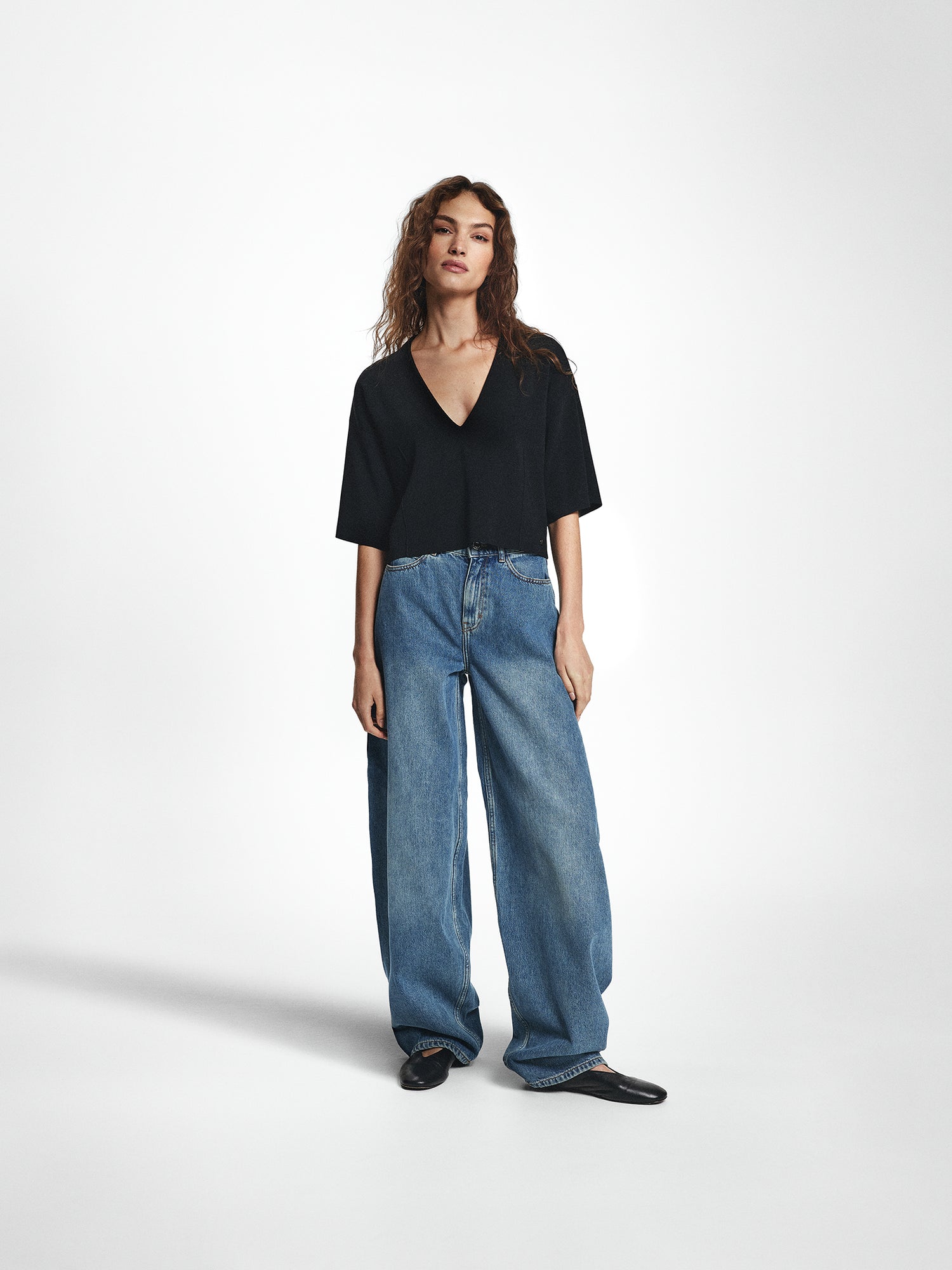 Short Sleeved Power Knit V-Neck Top