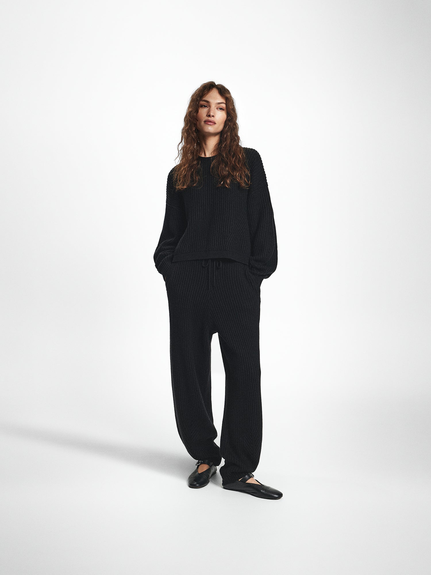 Ribbed Knitted Relaxed Trousers