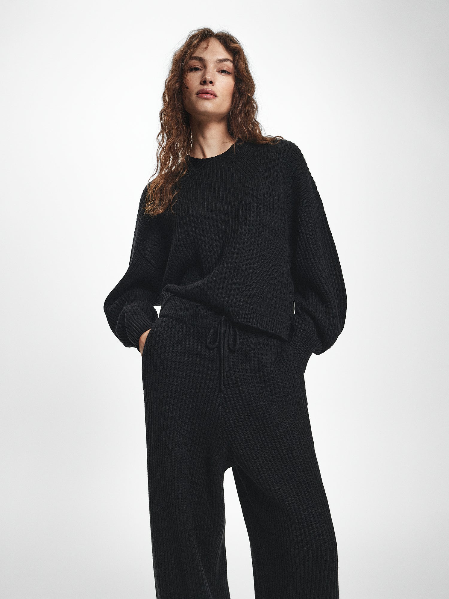 Ribbed Knitted Relaxed Trousers