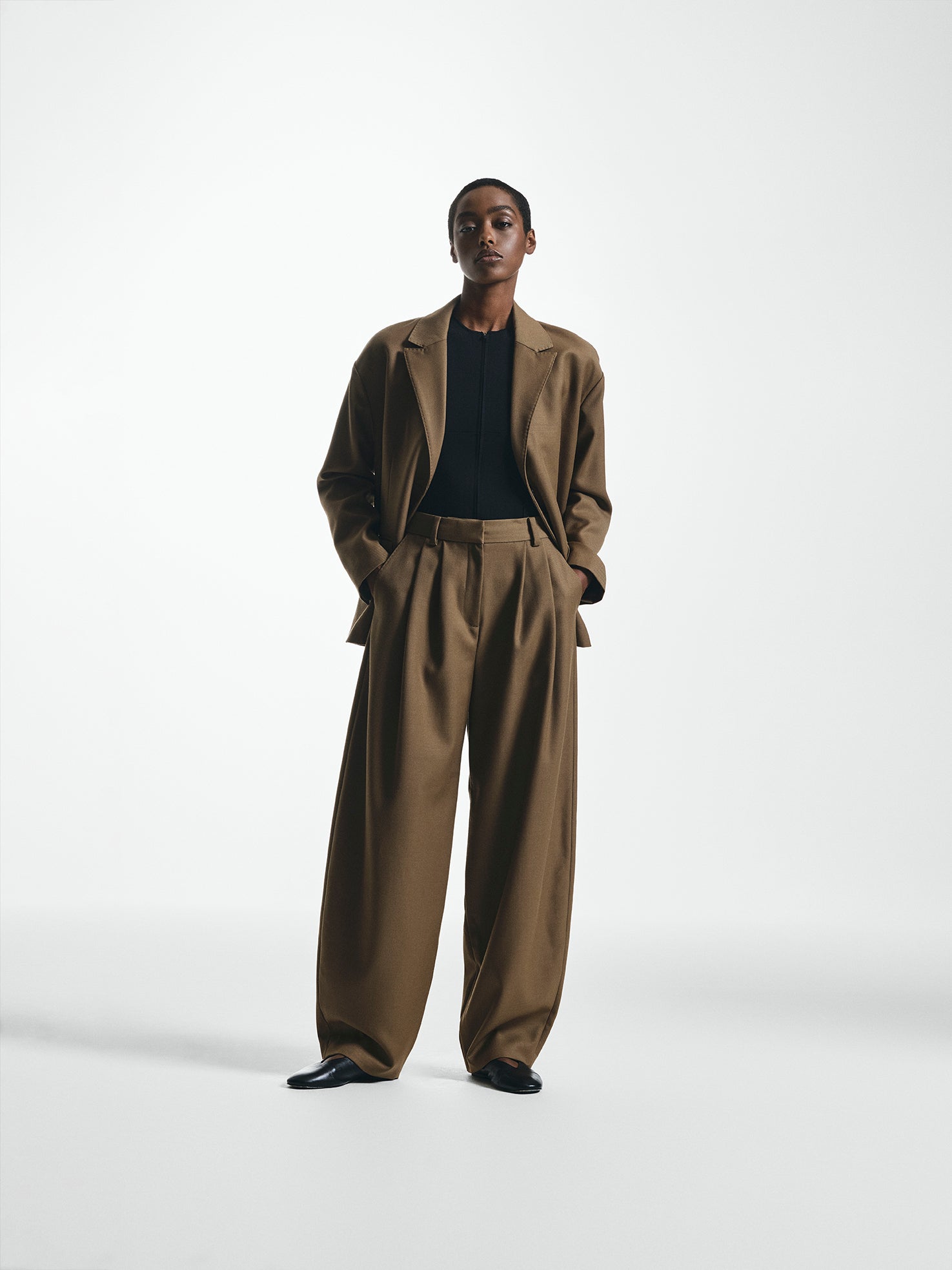 Pleated Relaxed Tailored Trousers