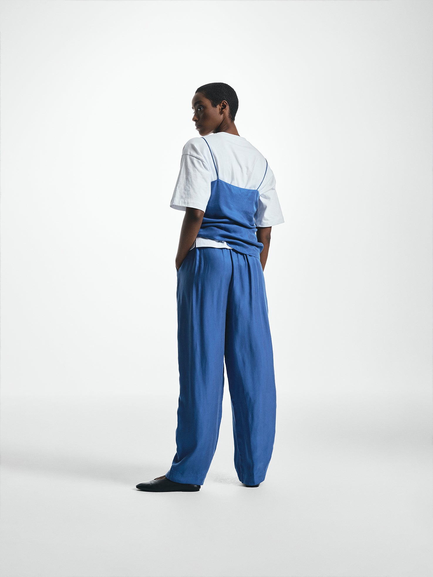 Pleated Elastic Relaxed Trousers