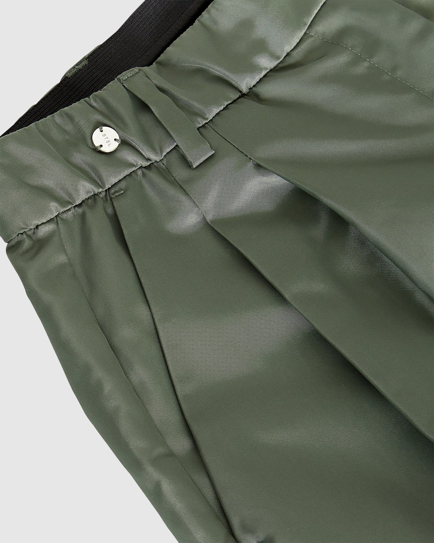 Tapered Barrow Leg Nylon Cargo Trousers