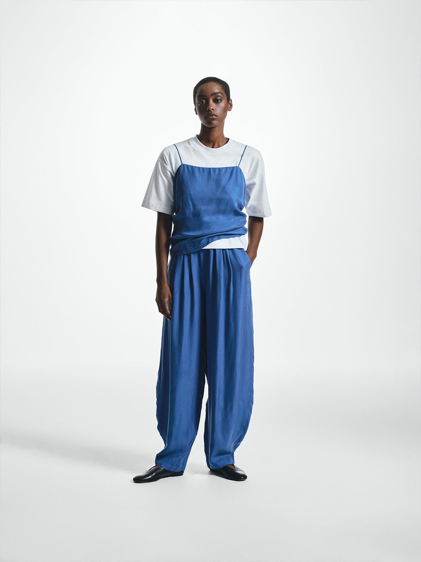 Pleated Elastic Relaxed Trousers